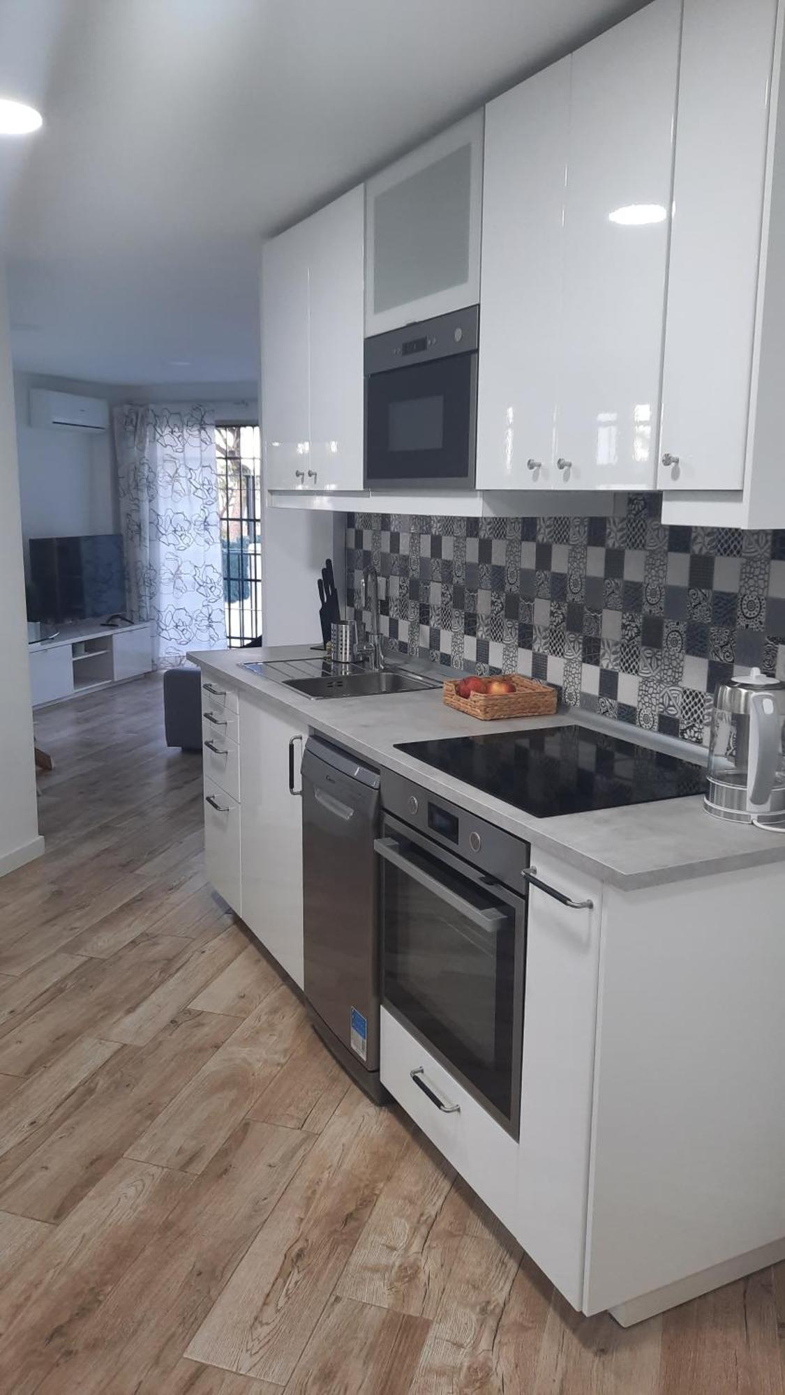 Feel At Home At Tamara Apartment - Two Steps To The Pool Торремолинос Экстерьер фото